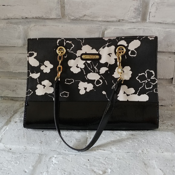 Anne Klein Handbags - 🔴Anne Klein Shoulder Bag🔴
